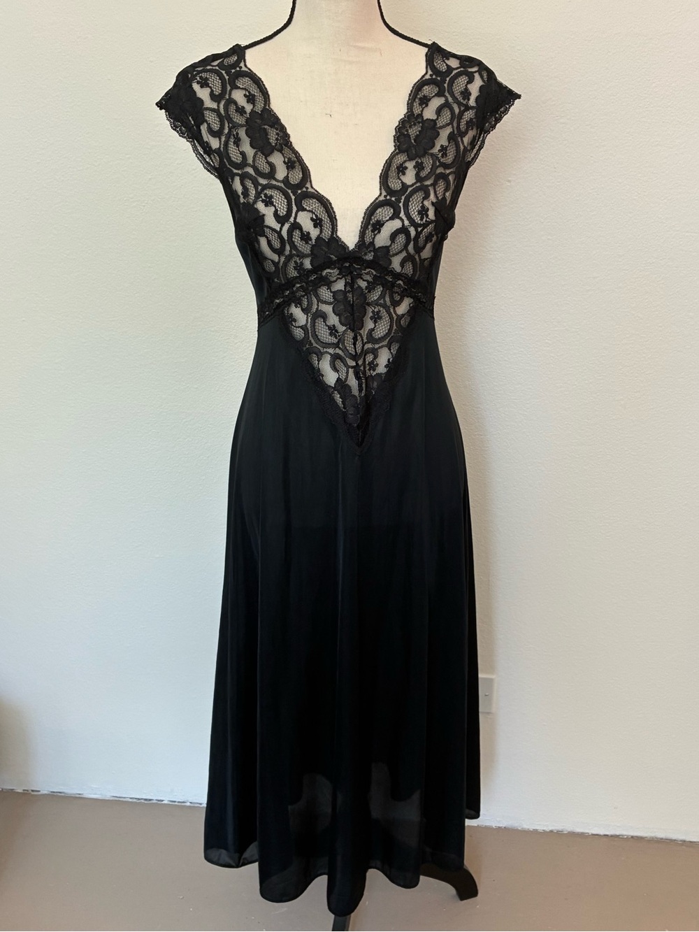 Vintage Black Lace Midi Lingerie Nightgown